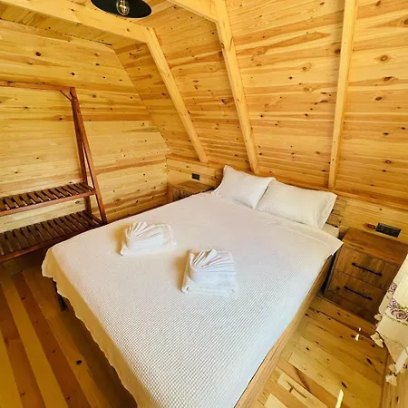 Kalkan'da Dogal Ahsap Ev, 2 Yatak Odasi, 1 Banyo, Wi-fi Kaş