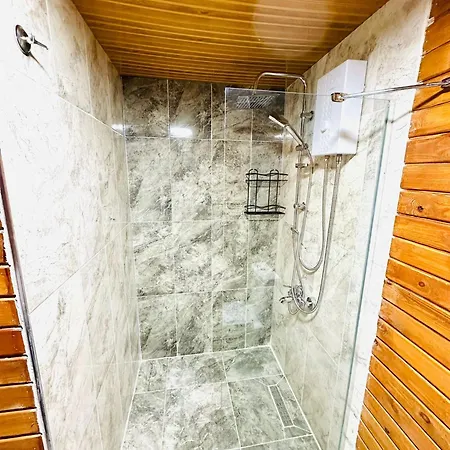 Vakantiehuis Kalkan'da Dogal Ahsap Ev, 2 Yatak Odasi, 1 Banyo, Wi-fi Kaş